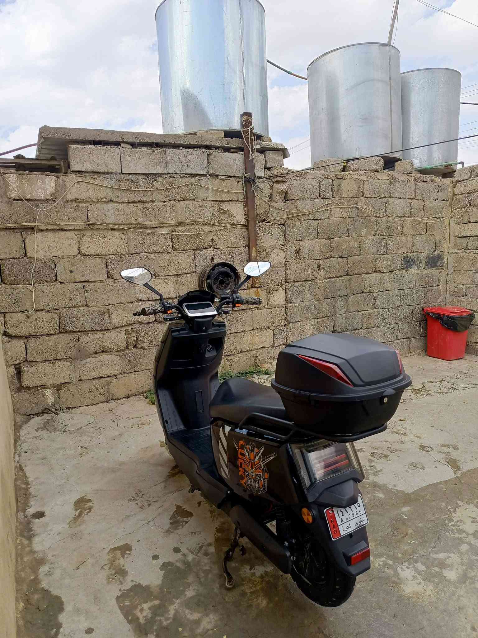 دراجه الروعه نضيف فول لفول ما مسختدم كثير 
البطاريات 5
سرعه 60"50
بصمه وحده مع سويج2 او سويج الصندوق هم 2
لايتات زينون ولاشاير والخلط كلو شغال دراجه مكفوله ما ملعوب بيها ولابكهربايتها السعر 725وبي مجال ورجاً لحد يطب خاص وما يشتري هذا رقمي ‏‪***********‬‏ للتواصل ♥

