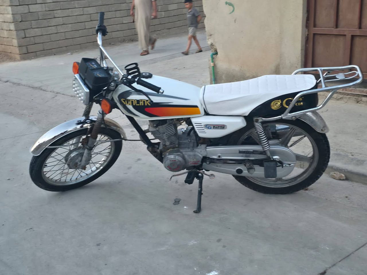 بارت خمس تسعات نضافه 80 فقط بي صوط عصافير ولباقي كلو شرط وايرمينه جدد ممشتغلات بس يعوزهن ربط انطيك شرط شغل وروح سعر 350 وبي مجال حك جيتك توصل ***********  بي وتساب
