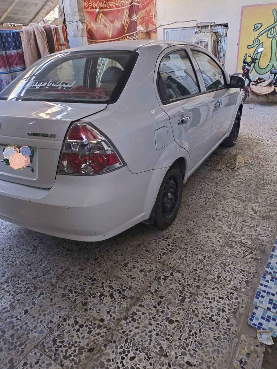 سياره افيو موديل 2010 خليجي مفتوح المرغوب فول مواصفات كير اوتوماتيك
تبريد ثلج 🥶 + شاشه/ رقم انكليزي بغداد باسمي مال جناي مشروع وطني 
جام كهرباء+ مري كهرباء 
الداخل لونين حداديه جديده 
بيها فقط جاملخ خلفي بدون دواخل وباردات  
السعر 68 وبيها مجال 
العنوان بابل حله الرقم ***********

