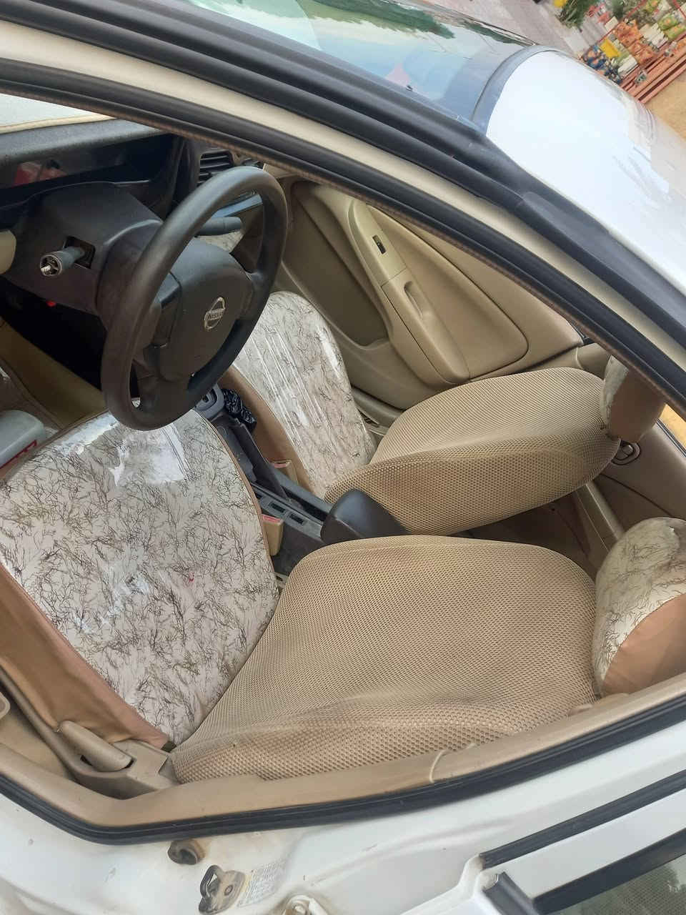 نيسان صني • ٢٠١٢ • قطعتين صبغ