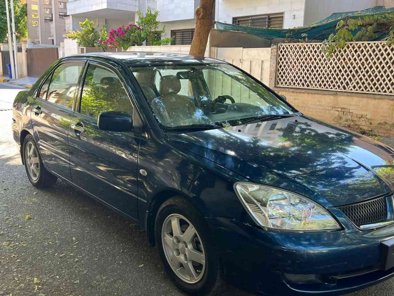 *********** مستر بوشي لانسر موديل 2008 كير توماتيك  ياباني محرك كبير  داخل اصفر كير محرك شرط بدون اي عيب ملاحضات بيهه بس جاملخين امامي صبخ بدون دواخل  كير محرك شرط تبريد ثلج تايرات جديد صدر جديد السياره ربع مصرف مابي حيل جديده سنويه بسمي شرط تحول وكاله الي يعجبك  سعر 75  مجال  عنوان كركوك *********** كركوك, العراق
