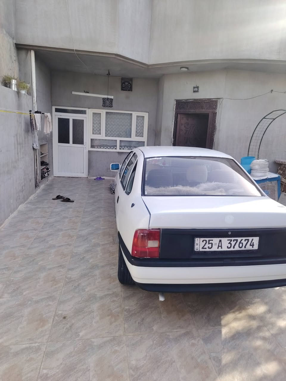 فكترا موديل92حجم 20كير محرك درجه اوله سياره ترايك للبصرا صبغ عام ماليه بدون معجون سنويه كبون بانزين سياره بسمي سعر 45وبيه مجال ***********
