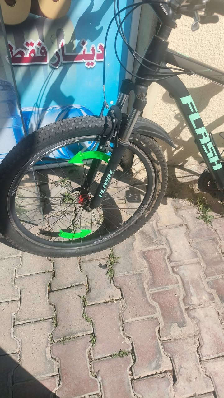 سلام عليكم بيسكل جبلي مرك فلاش كلشي ما بي بس البيدر يتحرك سعر 110بي مجال بصيط مكاني كركوك التوصل ***********تساب
