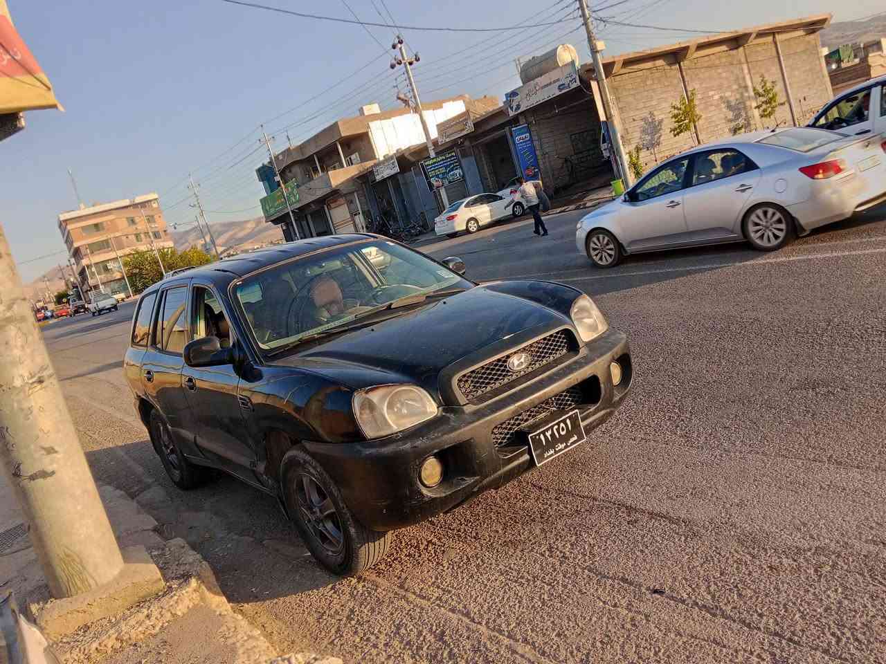 گێڕوو مەکینەو ئەکسل و دەبڵ ئە کسل بەشەرت
تۆماتیکەو کۆدی بۆ کراوە سەیارەکە ساقە بێ تەقەورەقەیە 
کارەبایوو تەبریدی بەشەرت  هەمووگیانی ئیش دەکات
سعری 42گەڵا
***********
***********
