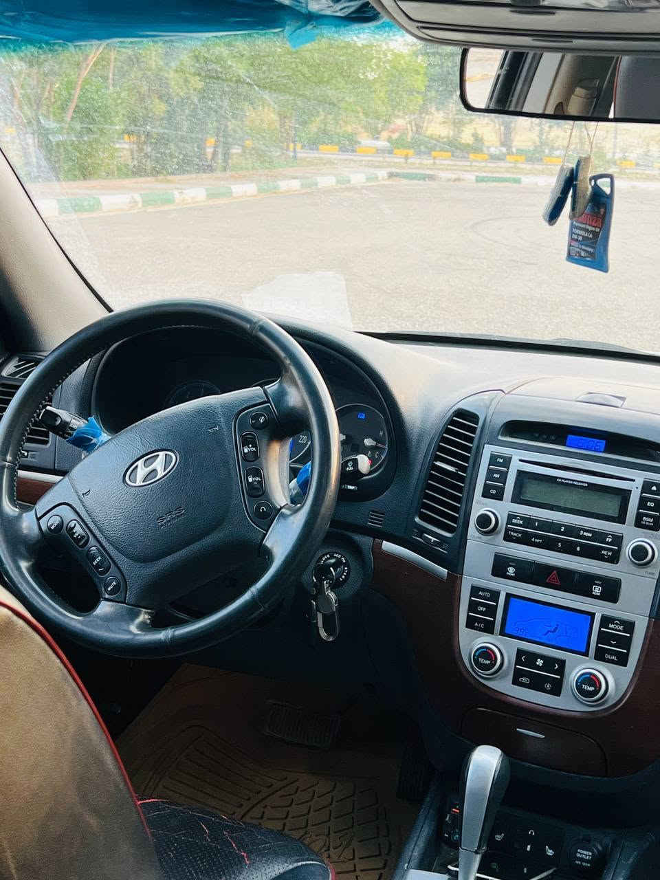 سەنتافی بۆ فرۆشتن بڕاوە
2007

سەقف سڵاید 

هەموو شتێکی بێ عەیب 

ڕەقەم تەلەفوون 
***********

نرخ 54 معامەلە
