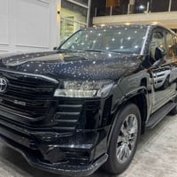 🚙🔥 تويوتا لاندكروزر 2024 GXR Black – وكالة SAS 🔥  هيبة اللاندكروزر بلم...