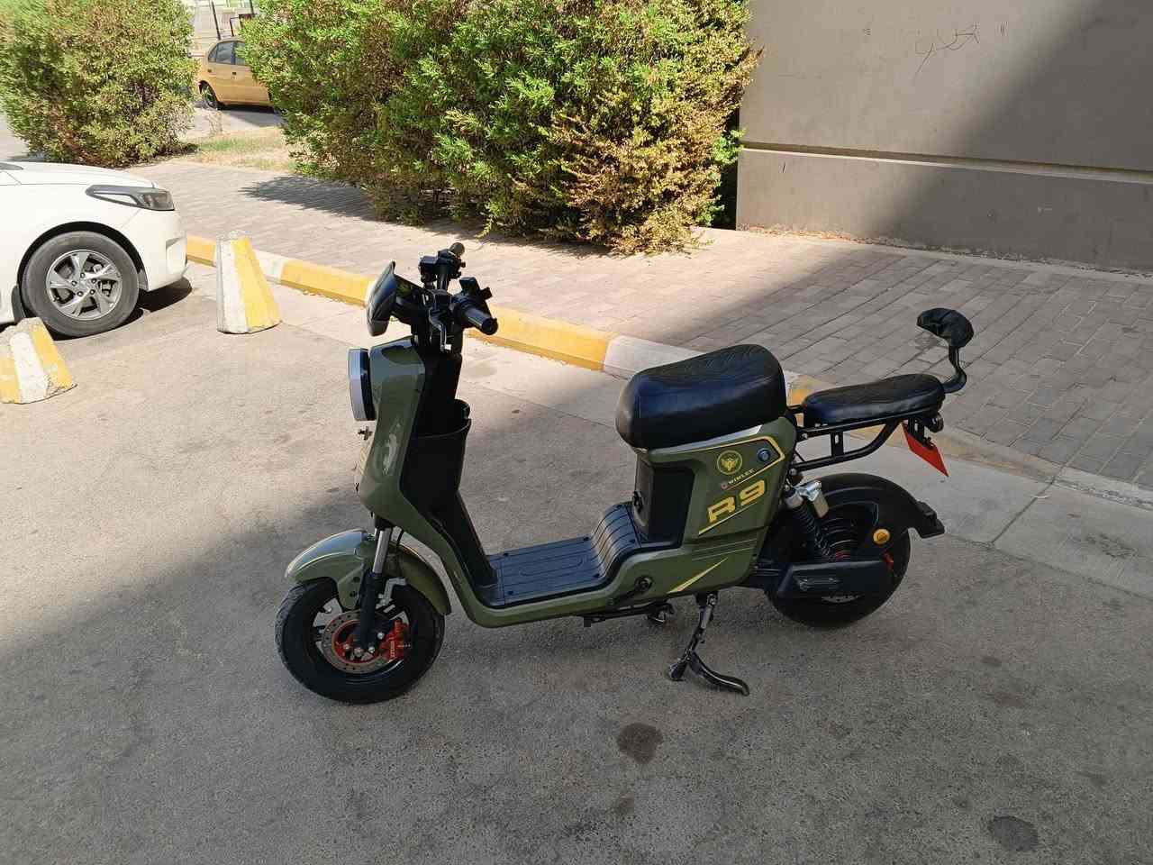 5بطاريات ونلي 16 امبير
بي هورن دبل اشاره اشاره يمنه يسره يعني دراجه نقصهه الوحيد نضام البگ اما الباقي شغاال ونضيف مكاني بسمايه للاستفسار *********** السعر 450
