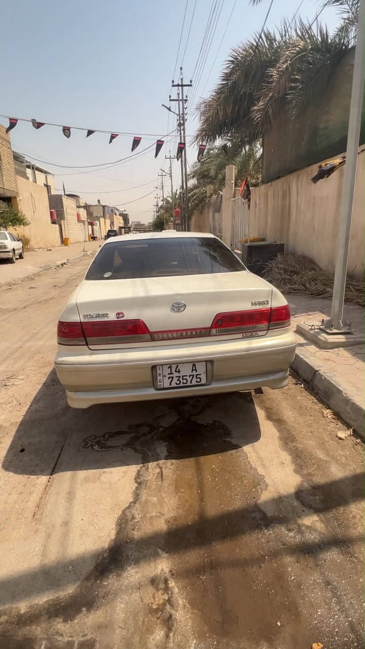 سلام عليكم مارك 2000  بسمي رقم نكليزي مكفوله من ضربه قويه  تبريد حداديه وره كدام جديده  تاننكي بنزين جديد مكينه ادامه كامله عليه من بلكات مجاول جداد نزولات سياره متعوب عليه مال جناي  سعرها 70  رقمي ***********
