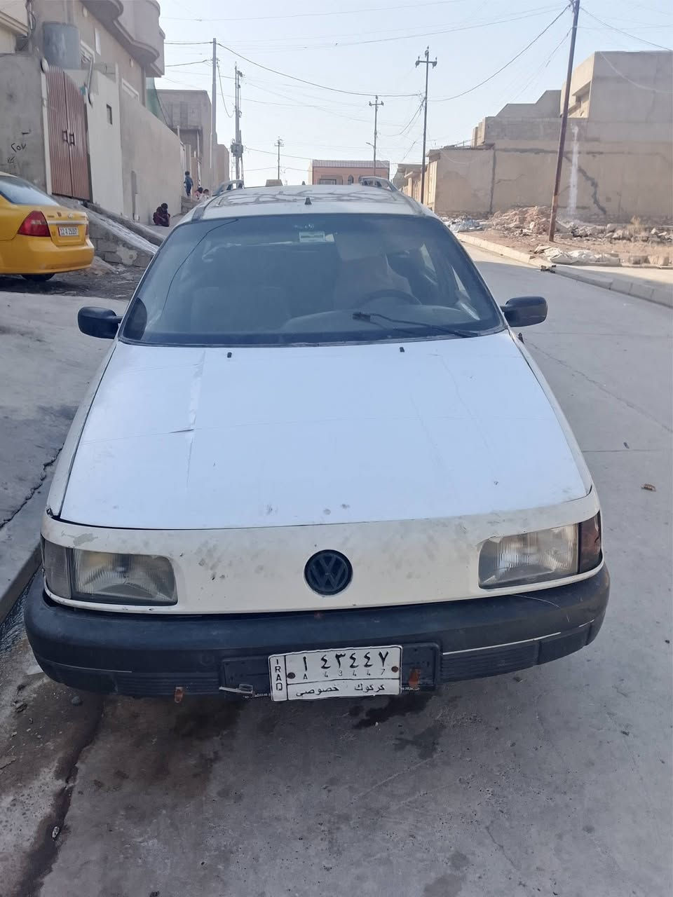 السلام عليكم عندي سياره للبيع بسات موديل 91 السعر 17 ورقه رقم كركوك سنويه لل 2028مكاني موصل جانب الأيمن تصال ع ***********/***********
