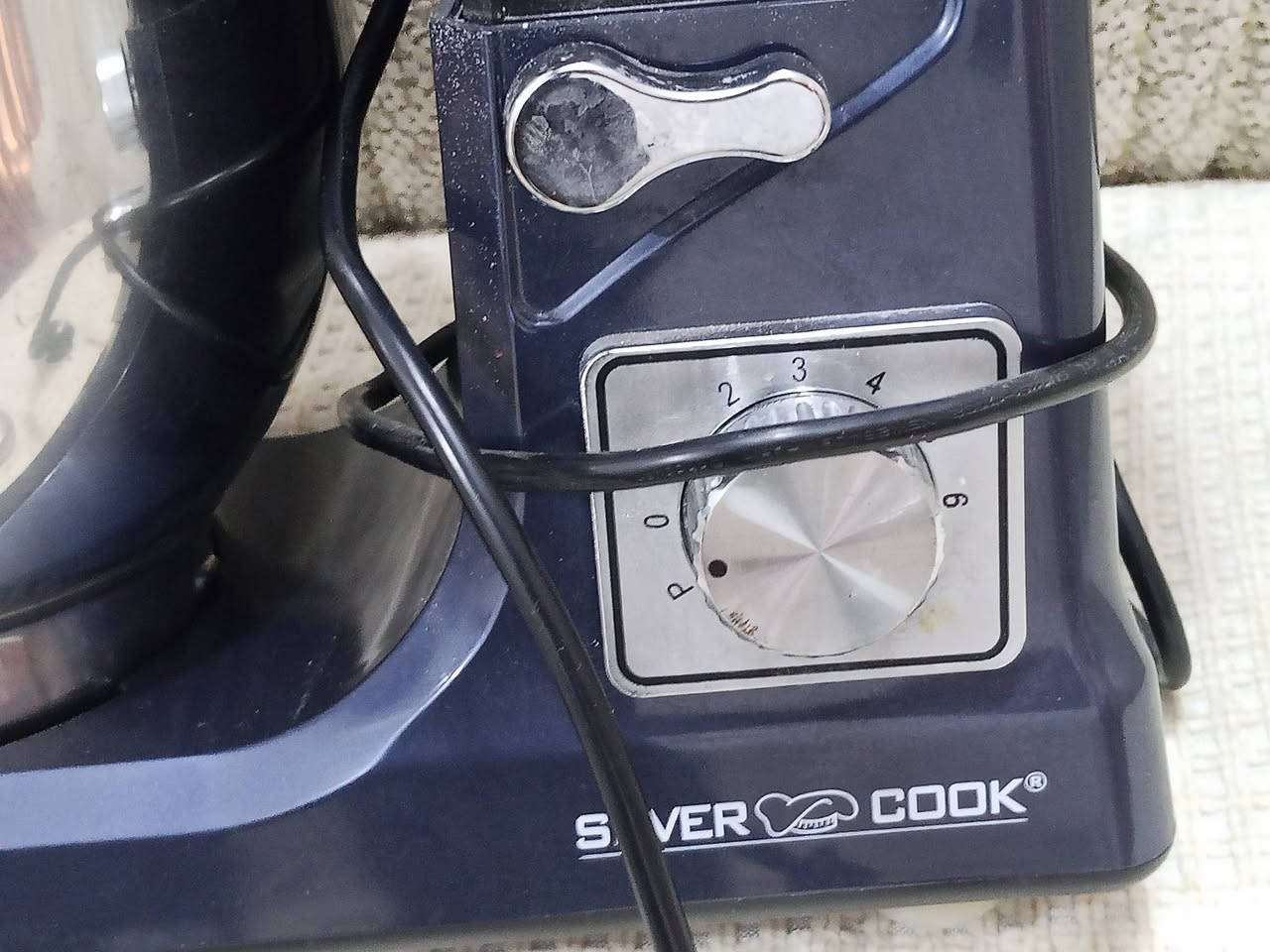 عجانه للبيع نوعيه SILVER&COOK نوعيه معروفة بل سوك حجم الحوض 6لتر إستعمال قليل جدا امانه الله ورسوله السعر 60 مع كامل الملحقات
العنوان المقدادية-شهربان-حي المعلمين 
الرقم 
‏‪***********‬‏
