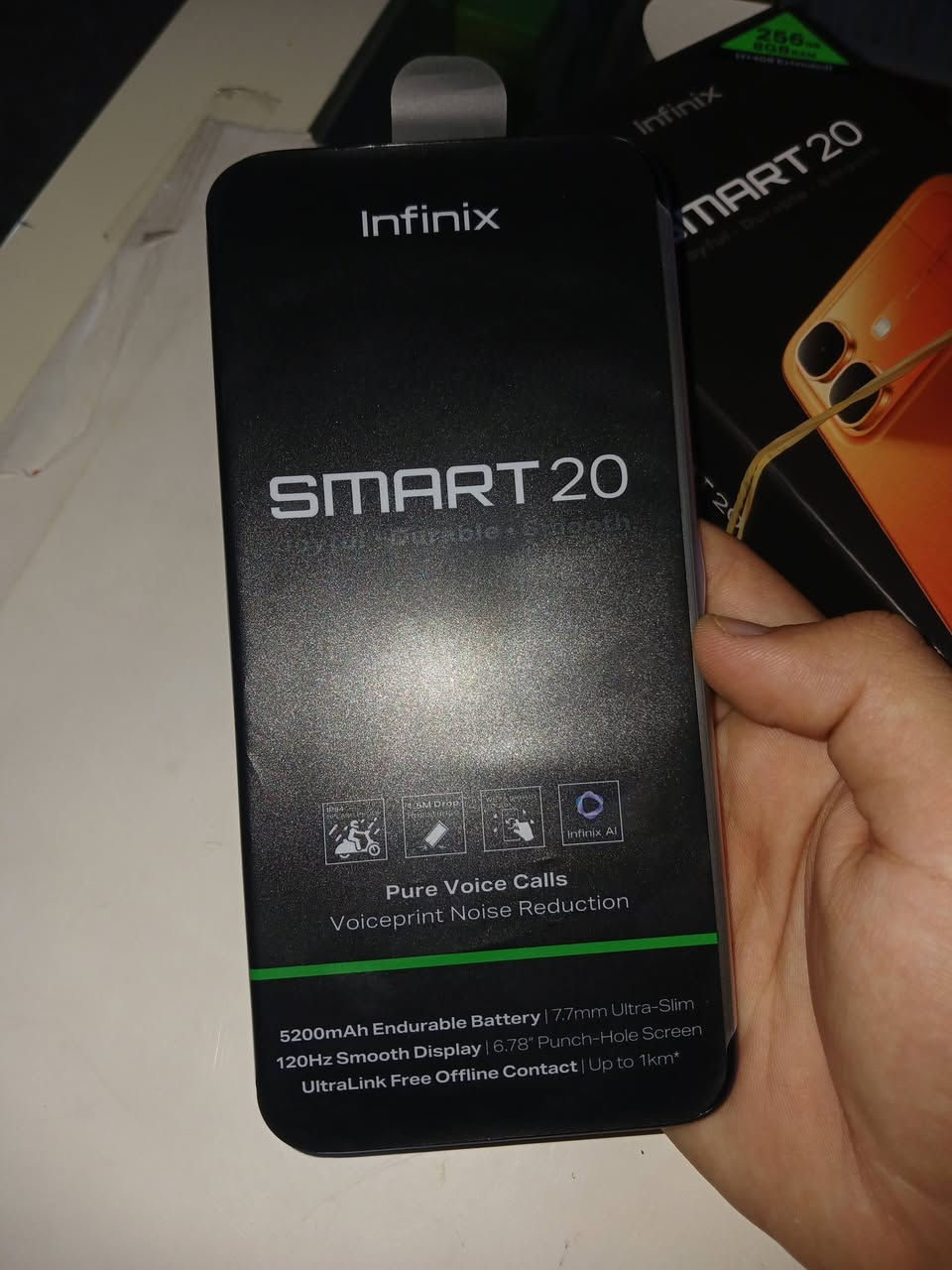 السلام عليكم
متوفر نسخه ال256gb و4+4 رام والسعر جداً مناسب للأستفسار الاتصال على الرقم *********** 

الموقع ديالى الحديد مجاور ازياء وائل التركي
