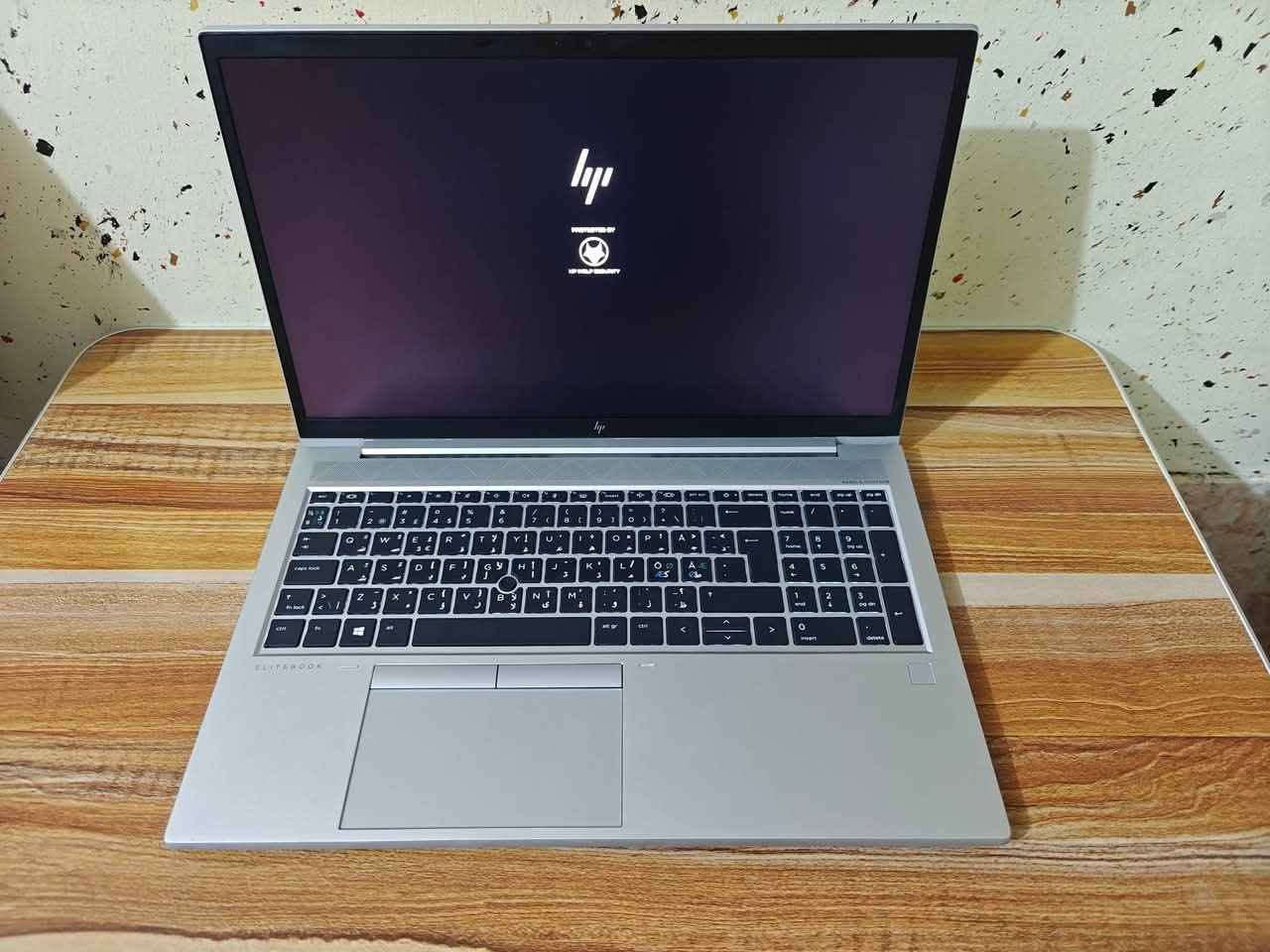 🔥 عرض مميز من ياسر للحاسبات 🔥

💻 HP 855 G8 – الجيل الحادي عشر

⚡ أداء ممتاز للاستخدام اليومي والعملي

💰 السعر: 485 ألف فقط

📌 المواصفات:
🔹 المعالج: AMD Ryzen 5 PRO 5650U
🔹 الرام: RAM:8GB
🔹 التخزين: SSD 256GB
🔹 كرت الشاشة: AMD Radeon Vega Graphics
🔹 الشاشة: 15.6 إنچ FHD

🎯 ينفع لـ:
✅ الدراسة والجامعة
✅ برامج الأوفيس والعمل المكتبي
✅ التصفح ومشاهدة الأفلام
✅ البرمجة والبرامج العملية
✅ التصميم الخفيف والاستخدام اليومي

🎒 الملحقات:
🔹 جنطة لابتوب
🔹 شاحن أصلي

🛡️ ضمان 7 أيام استبدال 

📦 متوفر توصيل لجميع محافظات العراق

 للطلب والاستفسار: 
☎️ اتصال: ***********
💬 واتساب: *********** بغداد, العراق

