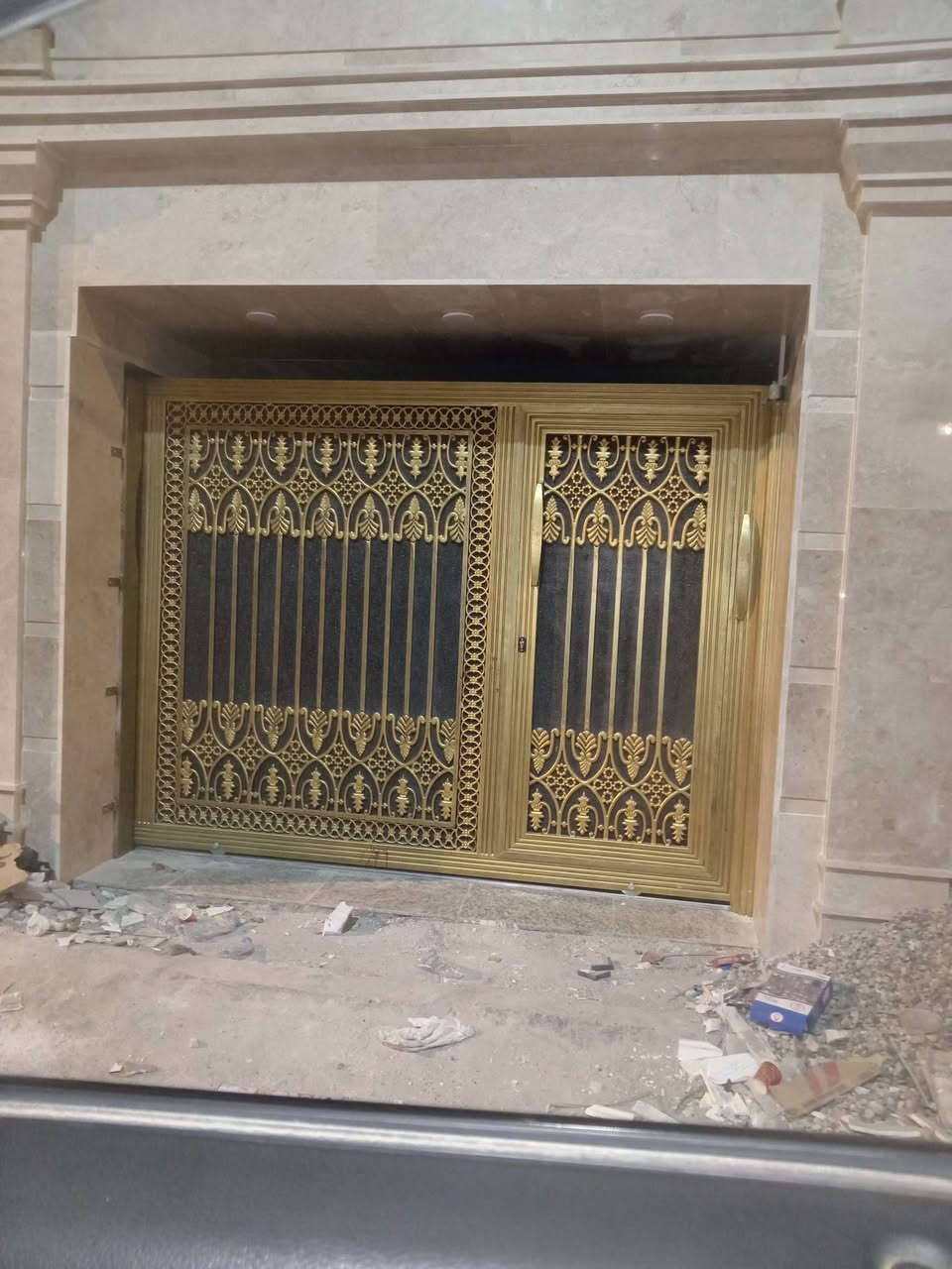 حداده عامه؛ سقائف سندويج بيبان وشبابيك ومحجرات وكتيبه وخزانات... رقم الهاتف ***********

