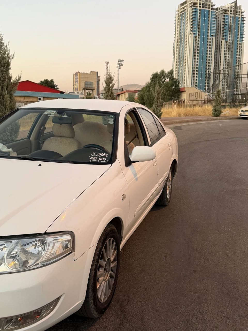 نیسان سەنی ٢٠١١
کۆری 
سەنەوی تازەیە
بە شەرتی گێڕ و مەکینە و تەبرید 
سۆنەرەکەیم داناوە دەعمی دواوەی هەیە
سەیارەیەکی تن و تۆلە ماڵی دۆستە سێعری ٨٨ وەرەقە و مەجالێکی برایانە 
***********...سلێمانی السليمانية, العراق
