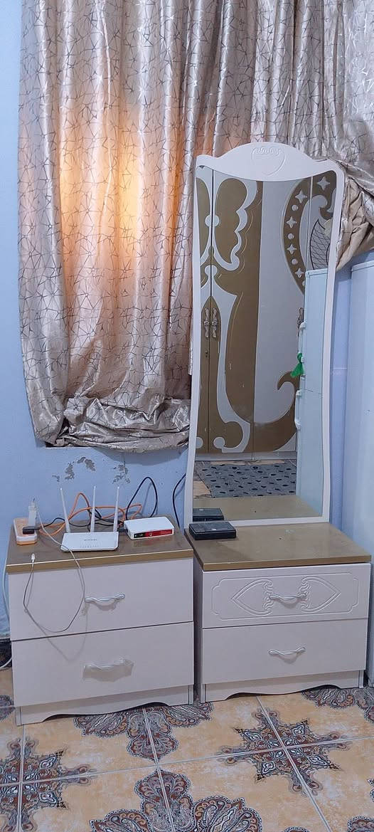 غرفة نوم • مستعملة • نظيفة