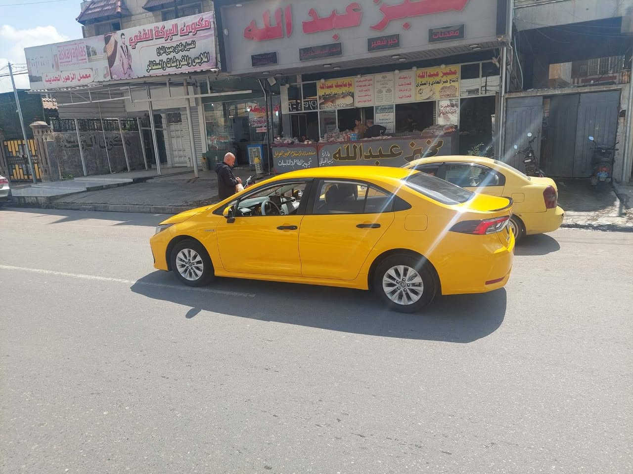 كورلا هايبرد ٢٠٢٢ ياباني تجميع صيني محرك 18000 سيارة بدون ضرر رقم نينوى سنويه جديد هزه جديد طخم تايرات جديد سياره جاهزه سعرها ١٦٠ ومجال بسيط رقم صاحب السيارة *********** سيارة ماشيه ٢٧٠ الف 
مكان السياره موصل جانب الايسر المحروق
