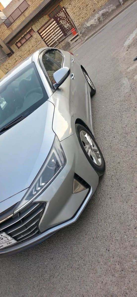سلام عليكم النترا ٢٠٢٠  مكينه ٢٠٠٠ دوش كير ايتي المرغوب حادثها جاملغ امامي مال امريكا مبدل بدون دواخل وبالعراق صار بيها صبغات اثر شخوط نص باب  وباب خلفي صار صبغات بسيطه اثر شخوط خباثه  جاهزه السياره كير ومكينه كفاله صدر جديد تخم تاير تبريد ثلج  بالعافيه عالياخذها 
السعر 113 بيها مجال اخوان مستعجله عالبيع
مكاني سيديه 
***********
