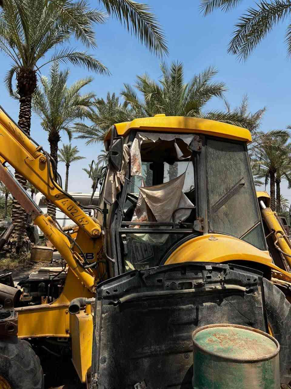 مكينة فيات موديل 2008 سنوية عضم عاج مابيها تحويل محرك خابط مي ودهن ابيعها كوم حديد 50  ورقة للاستفسار ***********

