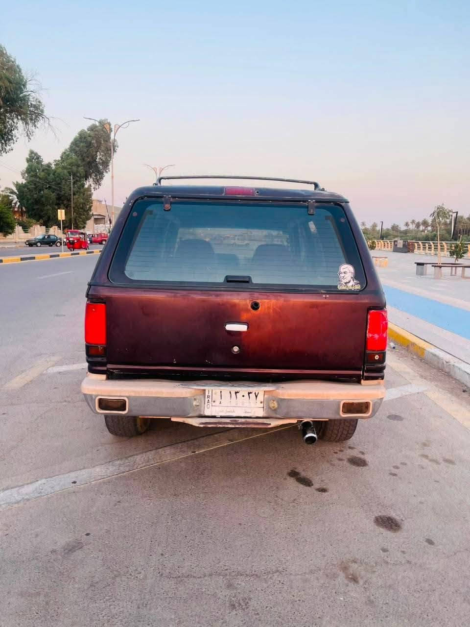 السلام عليكم فورد للبيع موديل 93 رقم واسط سنويه 2028 مكينه ففتي مجول مكفوله كير مكفول كهربيات كله شغاله دوشمه جديده سياره مناقصه اي شي السعر 29 وبيه مجال المكان واسط قظاء الحي رقم ***********
