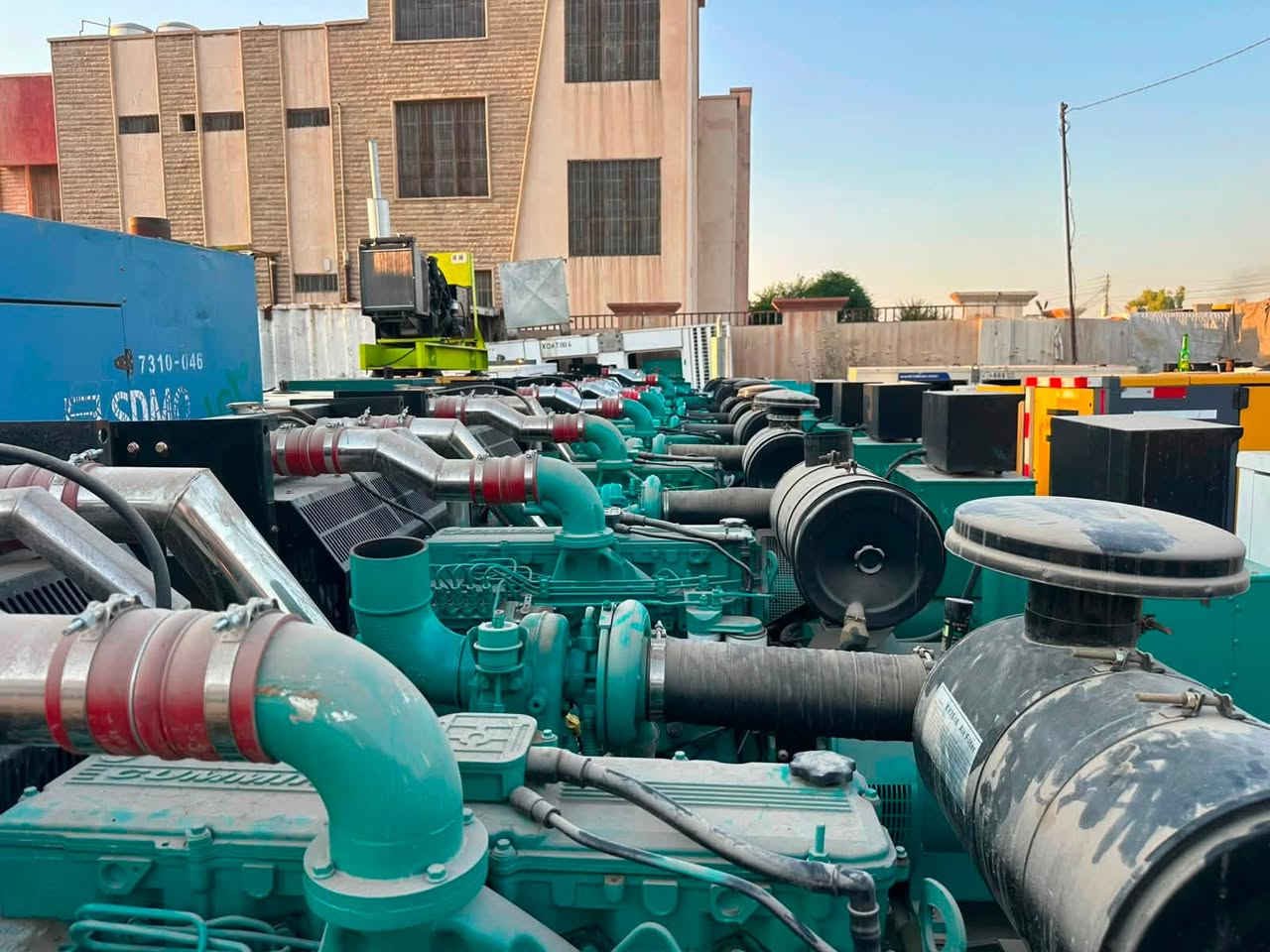 السلام عليكم
كمنز 250kva 
ساعات العمل. زيروو 
نظام اوتو حمايه فول اوتماتيك
وضع بلاد شركة  
أربيل صناعه جنوبيه 
نظام اوتو حمايه فول اوتماتيك
وضع بلاد شركة  
🚚يوجد توصيل الى جميع المحافظات وبضمان🚚
🚚كياندن هةية بو هةموو شاركان بةكرينتى🚚
 للاستفسار:
 ابو علي 
***********
***********
***********
