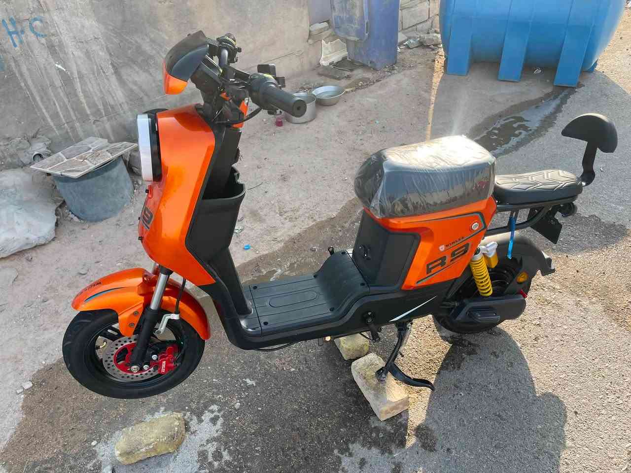 السلام وعليكم دراجه شحن R9 لبيع موديل 26 دراجه جديده صايرلها شهر مـטּ طالعه من الوكيل مكفوله عاماً السعر 500وبيها مجال المكان بصره رقم الهاتف ل استفسار واتساب فقط ***********
