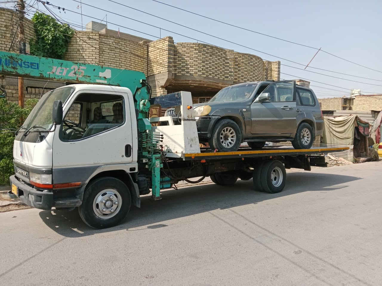 اخوان السلام عليكم كنتر بزون كرين سطحي موديل ٢٠٠١ كير ومكينه بالجيس تبريد وي السويج تخم تاير جهاز كرين وارد طنين و٥٠٠ لا كسر ولا فطر سلايتين بدي ياباني نزال رقم بغداد سيارة بلاديه اي نقص ما بيها للبيع السعر ١٣٠ ورقة العنوان بغداد حي طارق الاتصال بالرقم ***********
