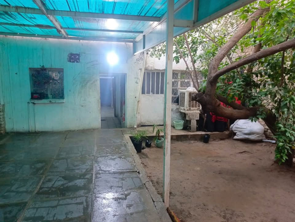 السلام عليكم بيت ١٦٠ متر للبيع طابو صرف العنوان مدينة الشعله قطاع ١٢ خلف جامع الجوادين ‭
***********
