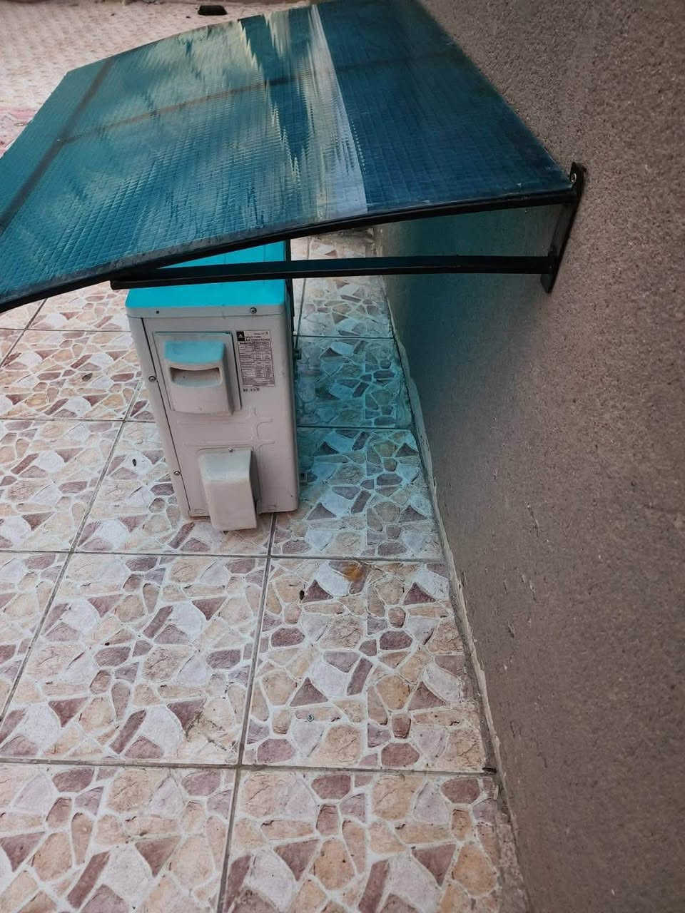🔨 عمل وتصنيع مظلات للأبواب والشبابيك
✅ تفصيل وتركيب مظلات حسب الطلب
✅ حماية من الشمس والأمطار
✅ شغل متين ومرتب
✅ تنفيذ بمقاسات وأشكال مختلفة

📞 للحجز والاستفسار: تواصل معنا/ ***********
