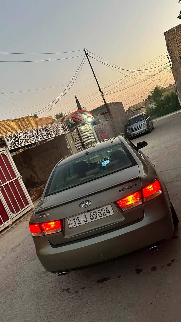 سوناتا 2008
للبيع مصبوغه حزام وبيها جاملخ خلفي 
رقم بغداد بسمي 
السعر 70 

‭***********‬
