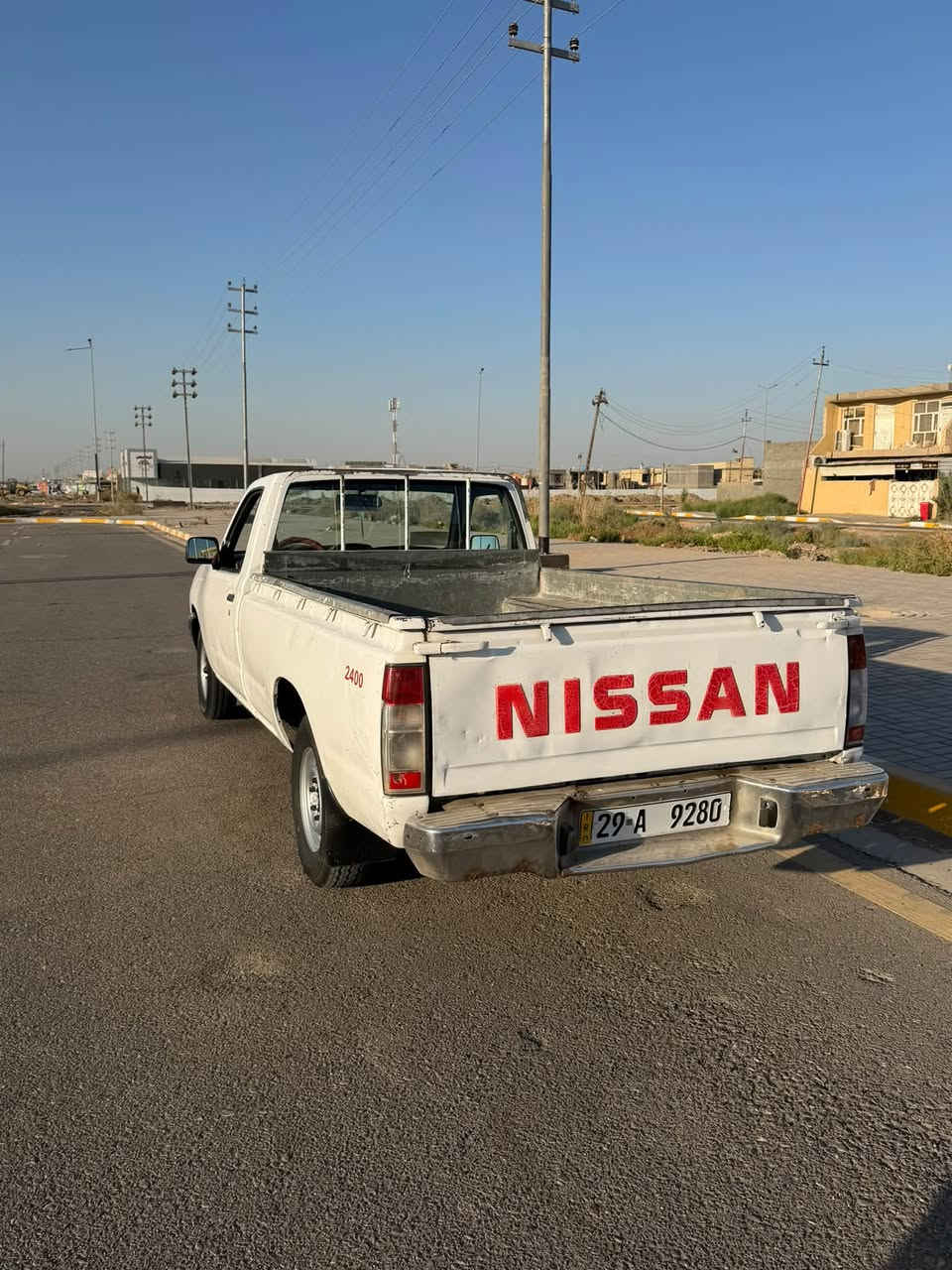 نيسان شبوط للبيع
موديل 2002 

رقم واسط سنويه ل2029

كير مكينه اكسل وشاصي مكفولات 

تخم تاير جديد 

صدر امامي خلفي جديد 

مكينة بوضع الشركة 

بيه جاملغ امامي صبغ فقط 

السيارة جديدة بدون اي نقص 

السعر ٦٧ $ وبيها مجال بسيط 

العنوان / واسط - الصويرة 

***********
