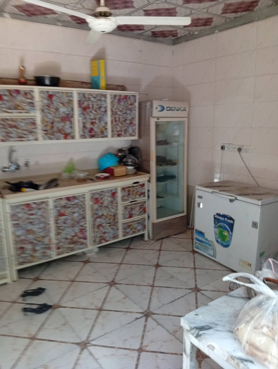 بيت للبيع او امراوس بيت صغير في كربلاء المقدسة الحر حي سومر الثانيه المساحة 120م طابق واحد طابو زراعي 25 للاستفسار الاتصال ***********
