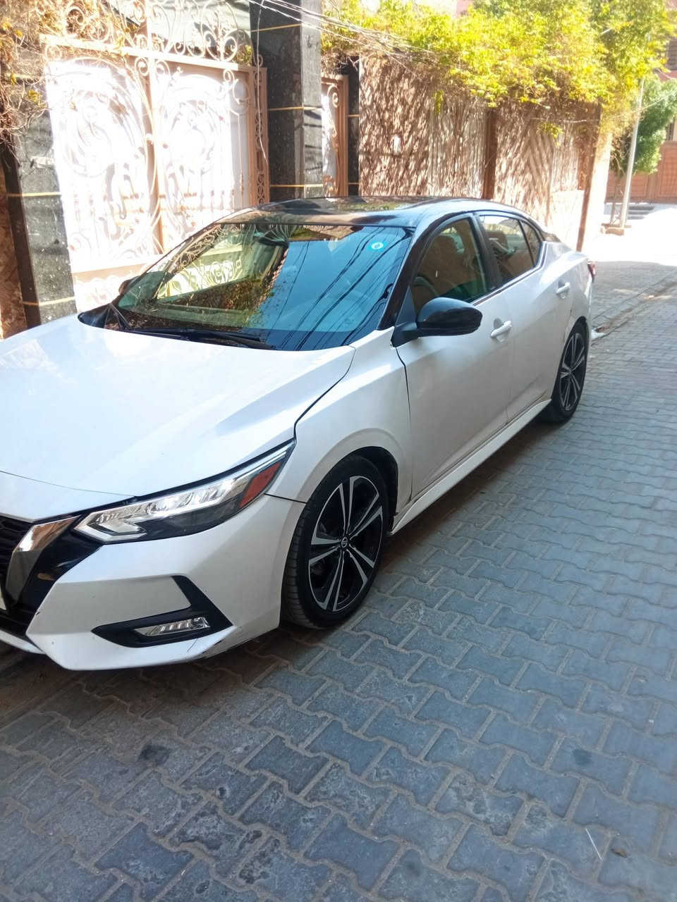 السلام عليكم
نيسان سنتره موديل 2023
فول مواصفات.   SR
رقم كربلاء معوقين  تبديل فقط بنيد 
بيها رشات صبغ
التواصل الإتصال على الرقم ***********
