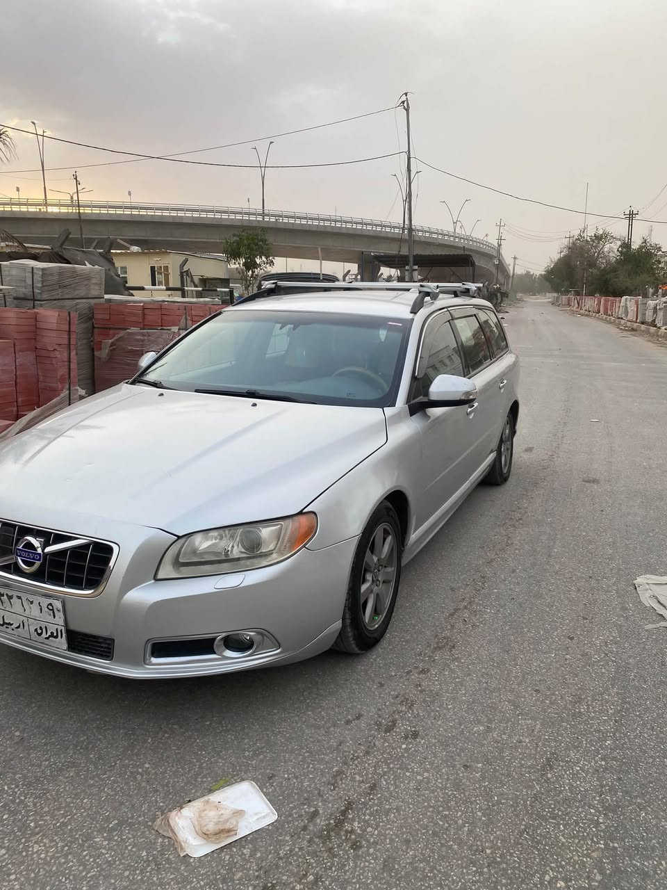 السلام عليكم
سياره للبيع فولفو V70 موديل ٢٠١١ لون سلفر   السعر 65$

السياره محرك كايم 

مكن السيارة نجف.  للتواصل ***********

تبريد شغال 

تخم تاير جديد 

باتري جديد 

تبريد قطعتين
