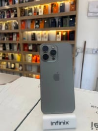 iphone 15 pro max نضافة 100/100 بطارية86  شرق أوسط/AAA  السعر مليون و5...