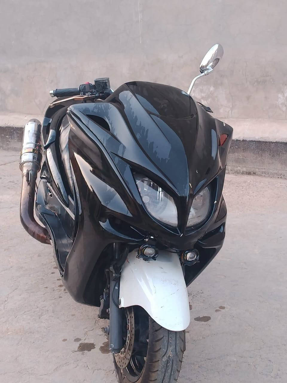 #للبيع 👈 نقدا و #بالأقصاد_على_المنصة
✅ دراجة #ماجسته 250cc 👈 الشكل الحديث 
♦️♦️ موقع الدراجة في #الديوانية_السنية
✅ اللون #اسود_صدفي
♦️♦️ نظيفه جدا
✅ #محرك_ممتاز_جدا #شلعة_تسارع_معدل_سرعه 
♦️♦️ الدراجة جاهزه ماتصرف عليه ربع
✅ للاستفسار والطلب مراجعة مكتب #ولي_النائلي_لبيع_وشراء_السيارات_والدراجات في الديوانية السنية الشارع التجاري جوار عمارة سيد كريم دنكه ***********
