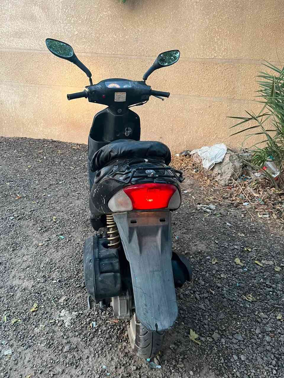 سلام عليكم دراجة عصفوريه كاملة ونظيفة وسلف وهورن عالي وبلادية سعرها 200 وبيها مجال رقمي *********** بي واتس مكاني التاجي
