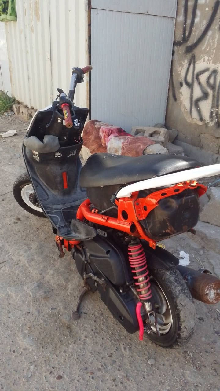 السلام عليكم ماكس عدلة مال لعب تعمير جديد دراجة تخبل كلة شغال سلف وهندر بوشة بلادية  شوتة مال ٤ تخم تاير جديد واقية طين طيارية دراجة حلوة السعر 375 وبيهة مجال حك جيتك مكاني بغداد حي العامل رقم فقط واتساب ***********
