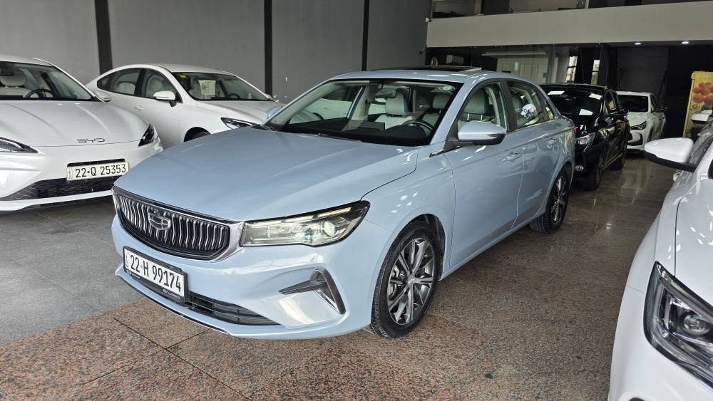 جیلی Geely Emgrand 2025 full 
مواصفات. بەصمە. شاشەو کامێرا.کوشین جلد.
و کارەبایی .حساس ویل کڕۆم.سلايد.ئاوێنەشفت 
.تحدید سورعە.شغال. تەبرید مەرکەزی.لایت زینۆن. 
دووپارچەو نیو بۆیاغە بێ ژوورێ.تەرزەی هەیە.
مکان  أربيل  معرض توب كارس 
سعر 112 ورقة  موبايل.    *********** أربيل, العراق
