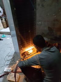 تصليح ثلاجات • خدمة داخل البيت • قطع غيار تبريد
