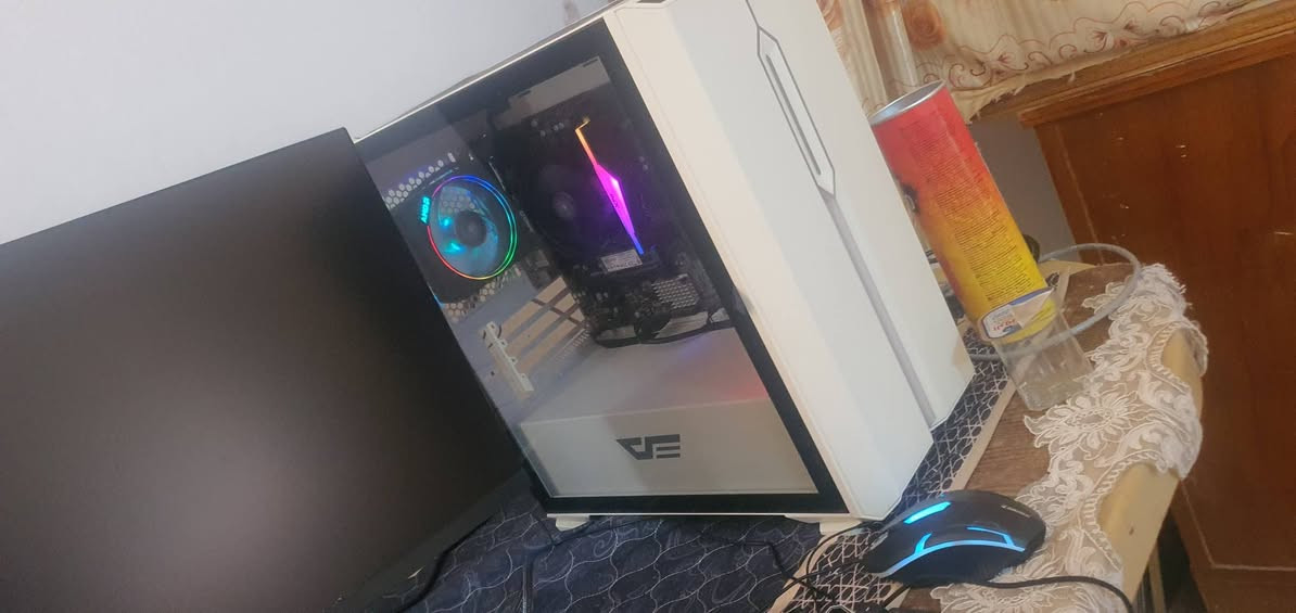 للبيع سعرها 500-وبيها مجال
***********
