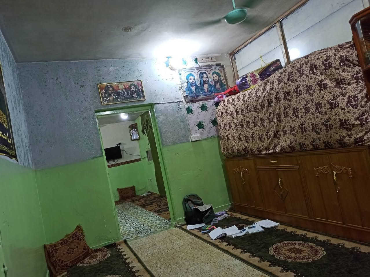 السلام عليكم
بيتين تجاوز ..
غير مشمولات بالازاله ❌

يوجد بيتين بيت بصف بيت 
في الكاظميه جكوك شارع الحسينيه 
مجمع قمر بني هاشم 
السقف كونكريت ارضيات كاشي وسراميك 
خدمات كله رئيسي مي مجايري كهرباء 
تبليط  سوق قريب مدارس قريبه 
للبيع فقط ...
تواصل 
***********
ملاحضه اخوان بيت جبير وبيت صغير 
سعر البيت الجبير 25 وبي مجال بسيط 
وسعر لبيت لثاني 18 وبي مجال بسيط
