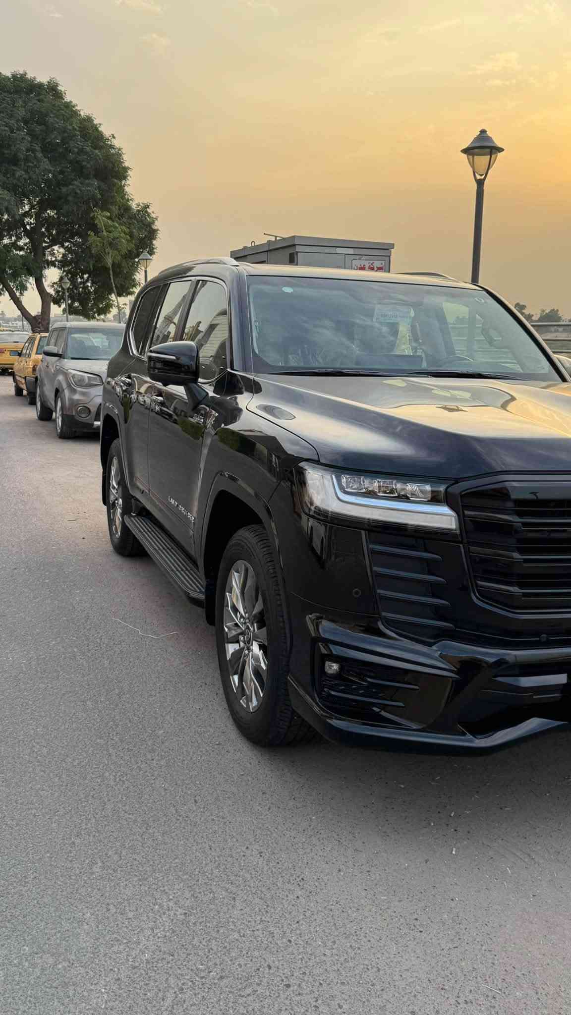 لاندكروز بلاك ادشن • ٢٠٢٤ • رقم بغداد