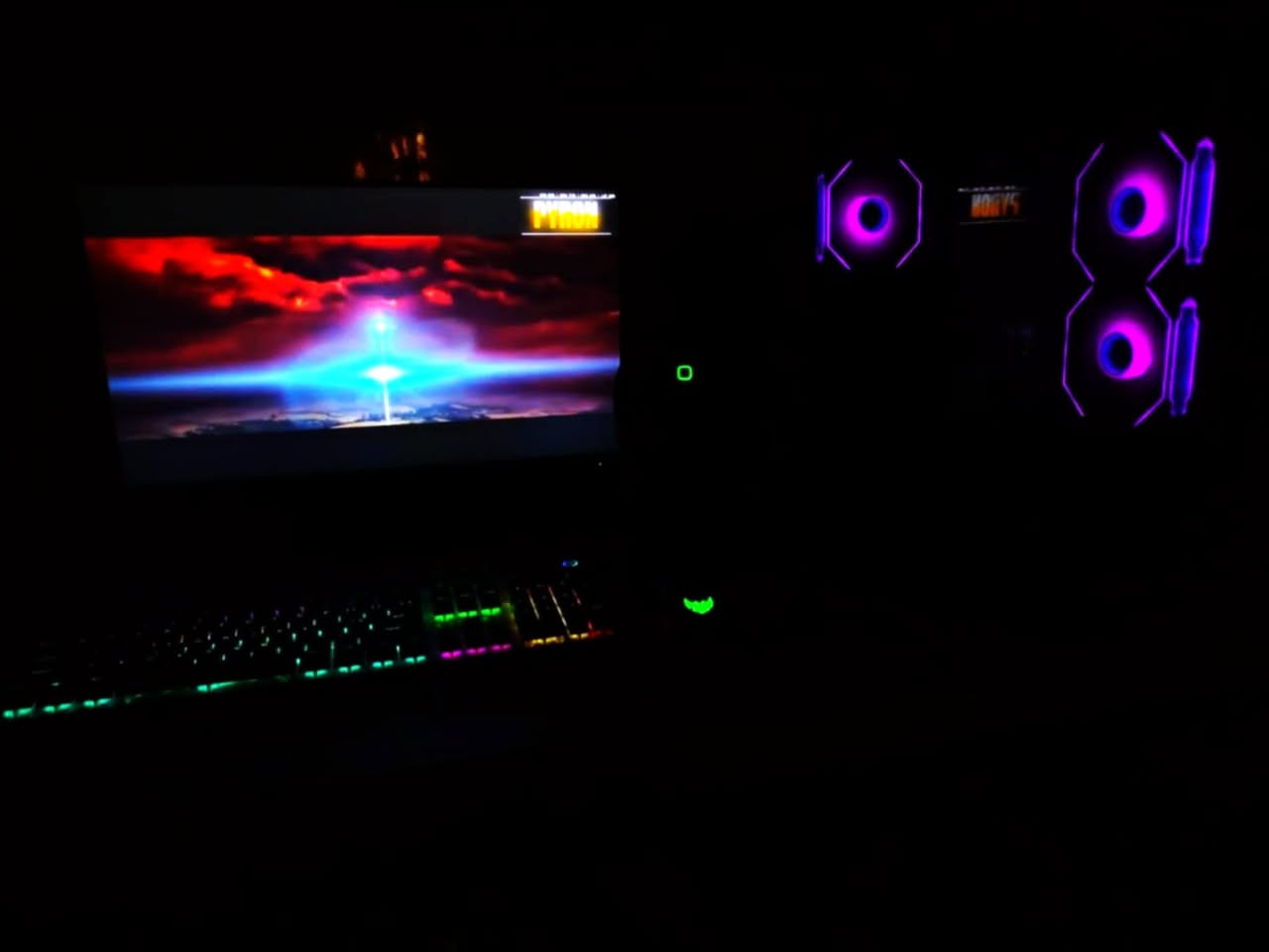سيت اب pc مواصفات ممتازه و براندات مرتبه للبيع او مراوس مع ايفون 17 برو ماكس و اطي فرق معقول
----------
المواصفات :-
GPU - RTX 5060 8G ASUS OC
CPU - AMD RYZEN 5 5600X  
MB - MSI B550M A-PRO
RAM - 16G 3200 A-DATA
HARD - M.2 NVME 512GB 
POWER - 650W ROCK 
CASE - GAMING RGB تحكم ريموت
-----------
الملحقات :-
الشاشه : GAMING 180HZ FHD IPS 24
الماوس : ASUS TUF RGB احترافي 
الكيبورد : AULA RGB ميكانكل 
السماعه : MSI RGB 
يو بي اس 1500VA 
ويب كام RAPOO 
مايك RGB 
ماوس باد  
----------
السعر 1650 كامل السيت اب 
مكاني بغداد - الحريه
رقمي ***********
