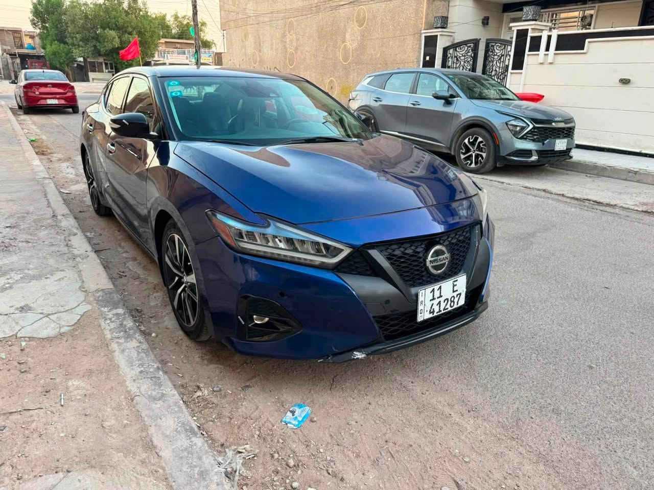 مرحبه حبايبي  نيسان مكسيما 2022 sv 
 ستة سلندر 3500
ماشية 61 الف ميل 
حادثها البنيد نفسه راجع بارد 
بدون شاصي ولغد ودواخل 
وبيها قطعتين صبغ خلفيات السياره حيل نضيفه وعل يدنه من امريكه بسمنه تحويل ثاني يوم وهاذ رقمي ***********
