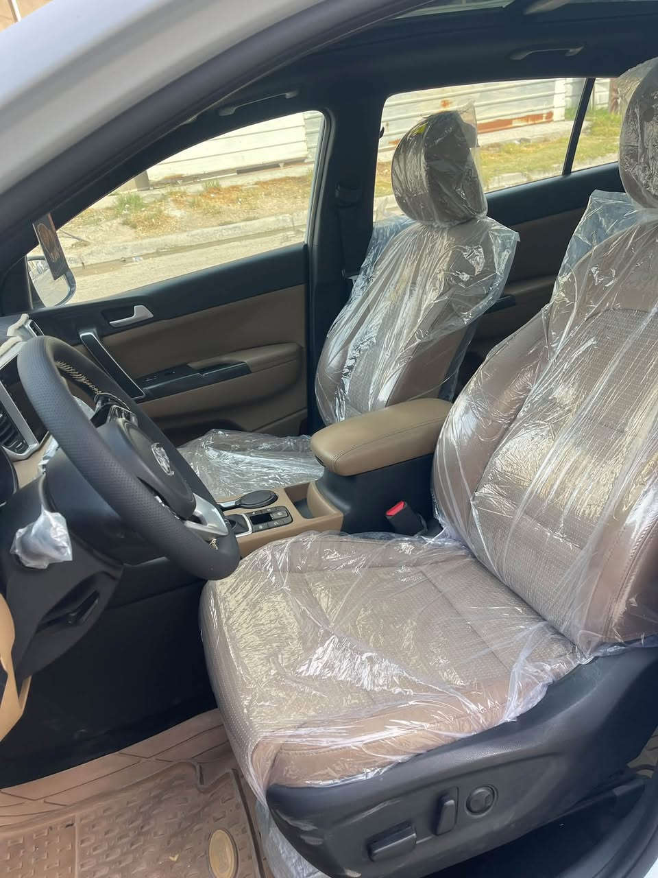 اسلام عليكم للبيع

سبورتج موديل 19 مواصفات الجيتي  لاين فول  مواصفات 

وماشيه 60 الف السياره جديده 

*بصمت ابواب +بصمت تشغيل 

*حساس خلفي *كامره حساس امامي 

*بنرامه 

*تبريد قطعتين 

*تحكمات استيرن جهتين 

* نزول منحذرات 

* ⁠وبعد معروفه مواصفات الجيتي لاين 

*ملاحضه بيه تعديل بارد على كد اصبعين وسونر بلمنشور 

* ⁠ ⁠مكان السياره بغداد العامرية 

السعر 193 او بيه مجال 

رقم التواصل 

***********
