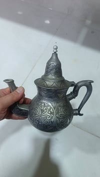 واتساب • مراسلة الصفحة • ديكور منزلي