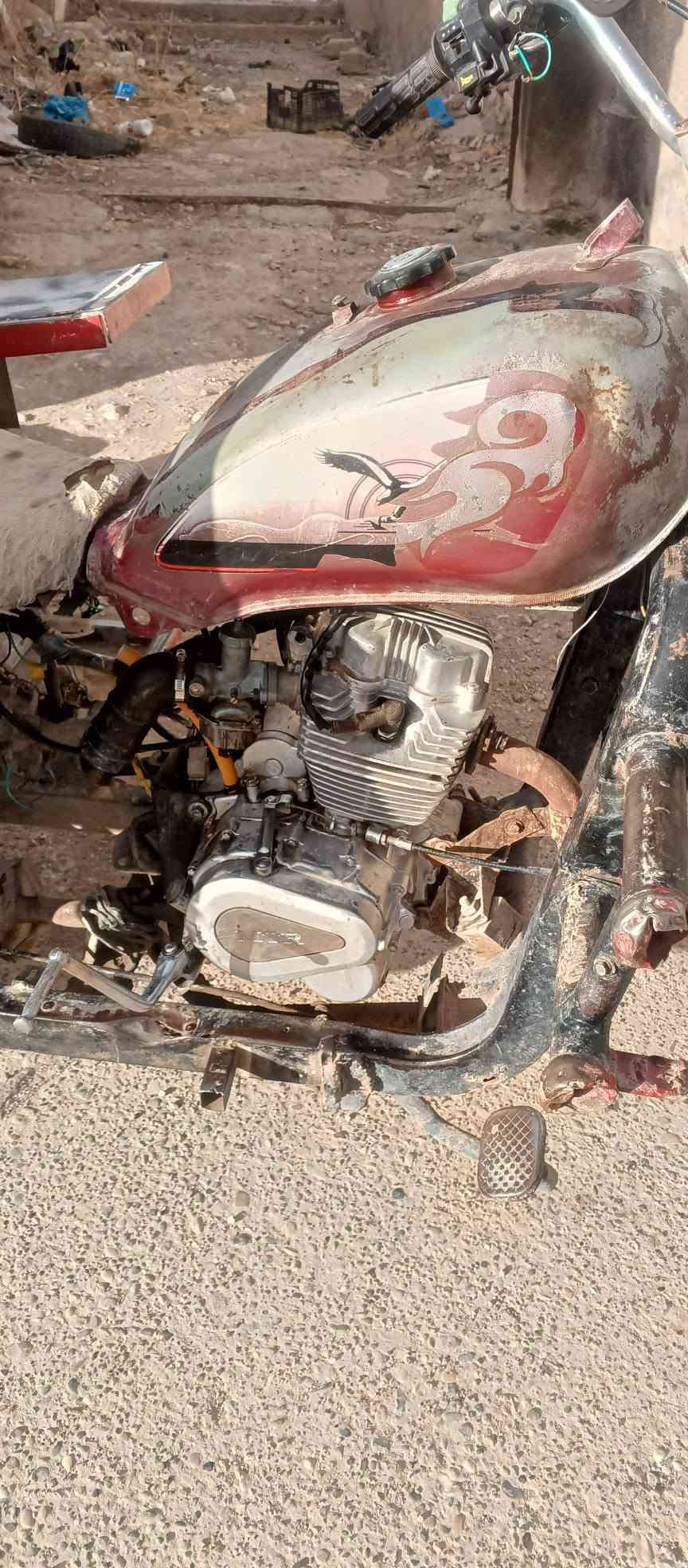 السلام عليكم اخواني ستوته للبيع شغال كامل مال بيت بيه هذا الرقم والثانويه سعر 550 ستوته الكامل جاهز كل شي ما بيه عنوان ناحيه عياضيه شراي يتصل على الرقم *********** ستوته يعني مال بيت
