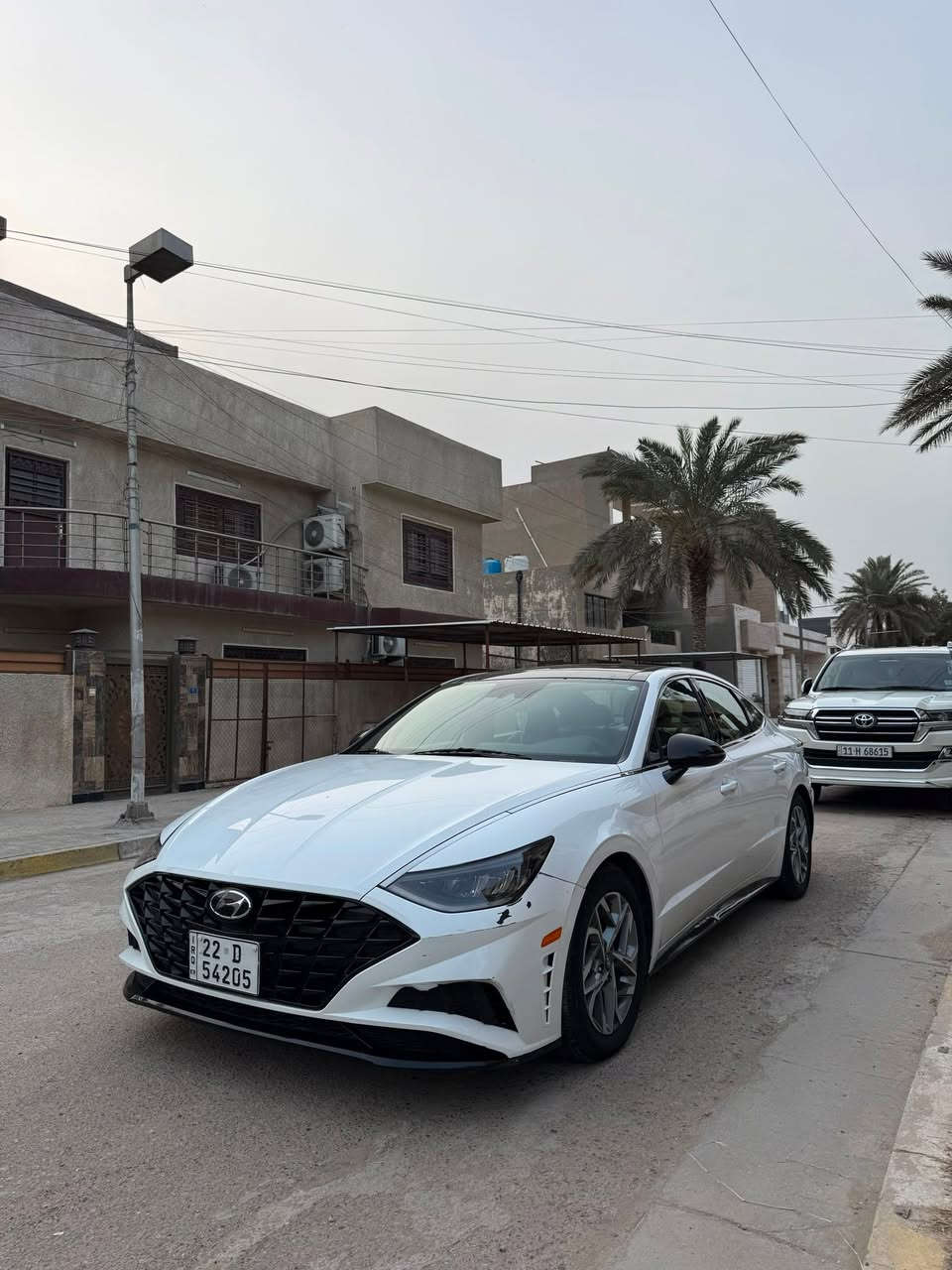 Sonata SE PLUS2023
فول للاخير جديده لوك استخدام شخصي 

حادثها خلفي جاملغ وقبق جنطه سعر مناسب 

للاستفسار 

***********

