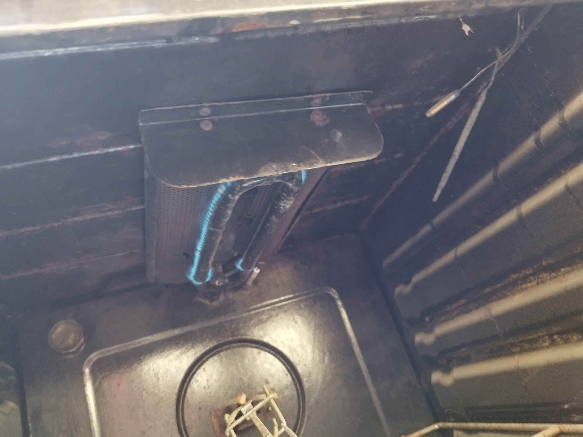 يا الله بيع مستعجل طباخ مصري  نضيف جدا شغال فوول نار زركه نضافه شغاله 3 عيون الفوك وحده متروكه والفرن شغال فوك وجوه ع فحص بسعر 40 الف مكاني ابو غريب شهداء شارع السكلات بضهر السوك  وات ساب  ***********
