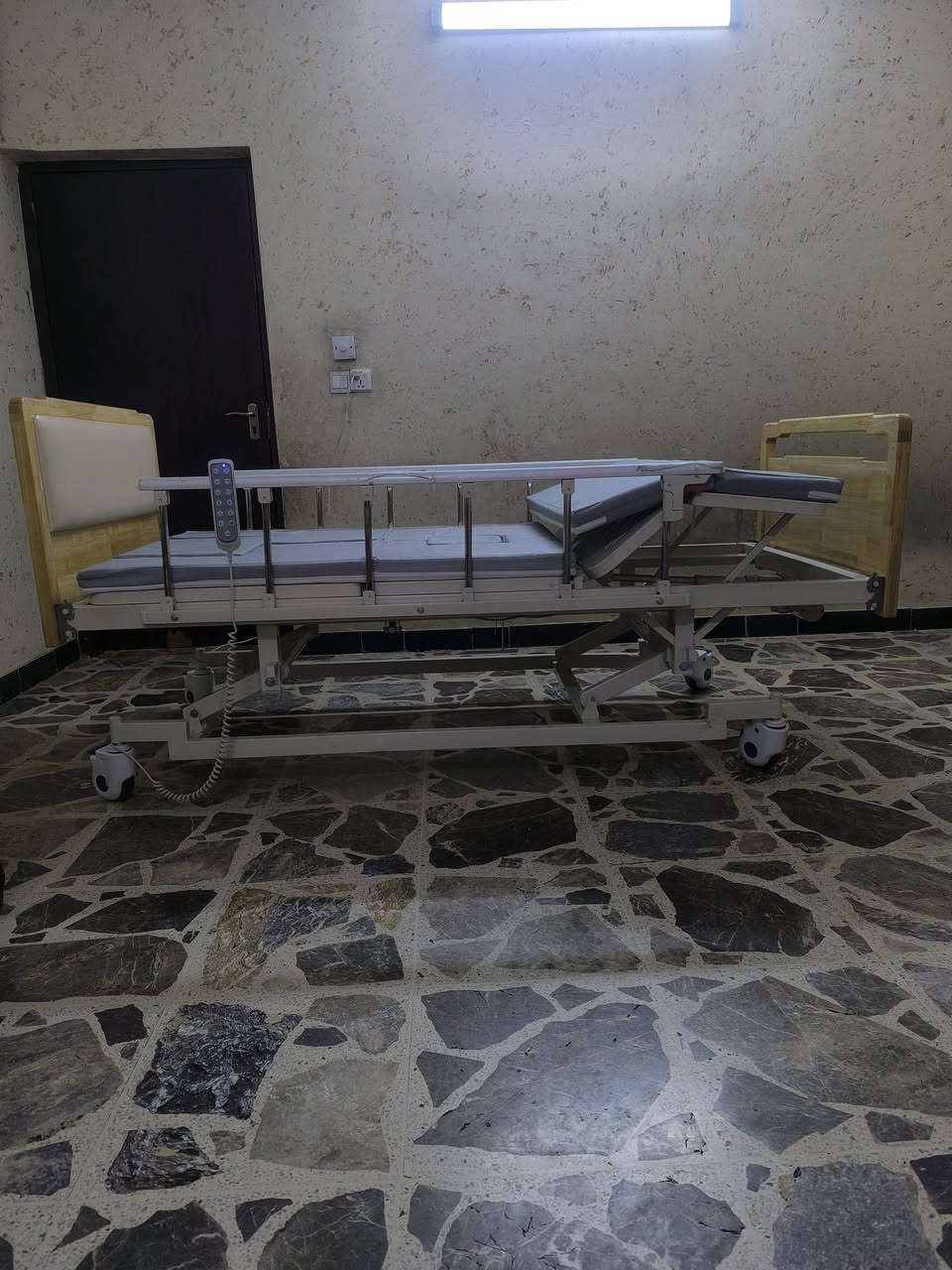 غرفه اخشاب • للبيع